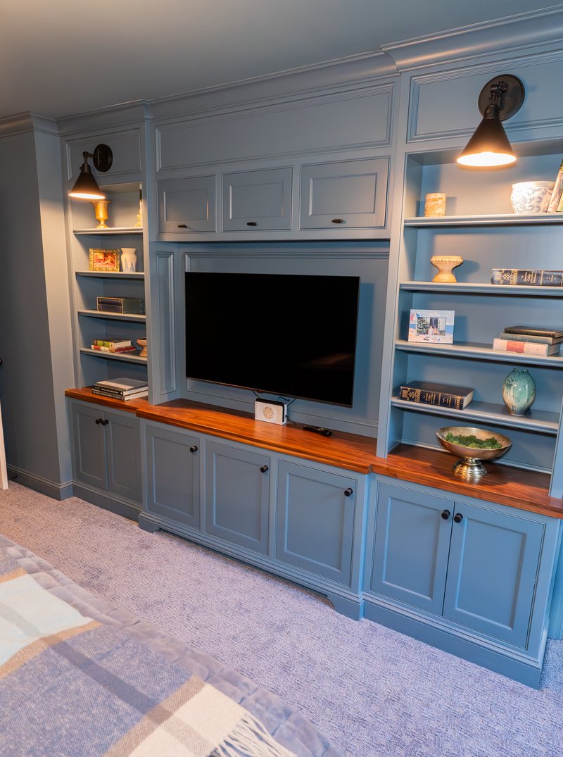 custom entertainment center for a Lewis Center, Ohio area home